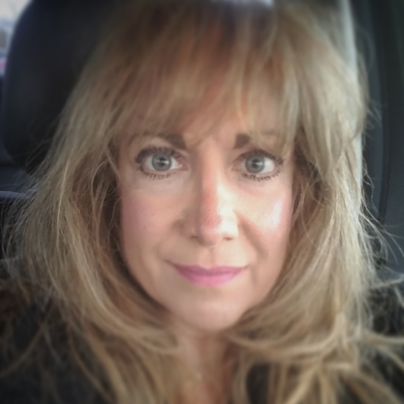 Meet your Posher, Patrice - Picture 2 of 2